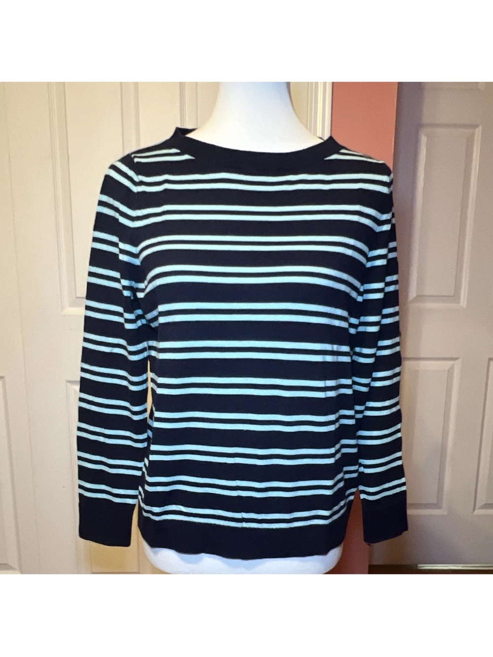 Talbots Petites Women Striped Knit Pullover Sweater L Crew Neck Navy Blue